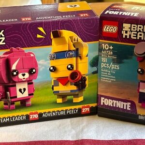 LEGO BRICK'H'EADZ Fortnite "Adventure Peely & Cuddle Team Leader" & Brite Bomber